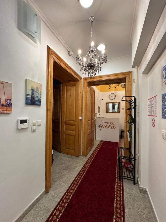 Hostel Opera Ljubljana Exteriör bild