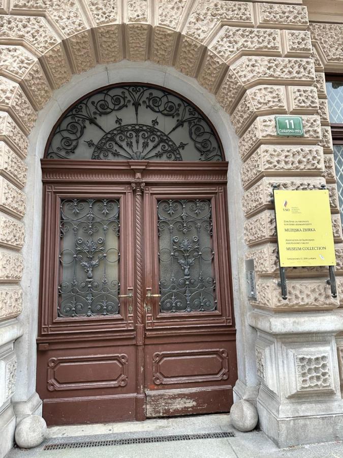 Hostel Opera Ljubljana Exteriör bild